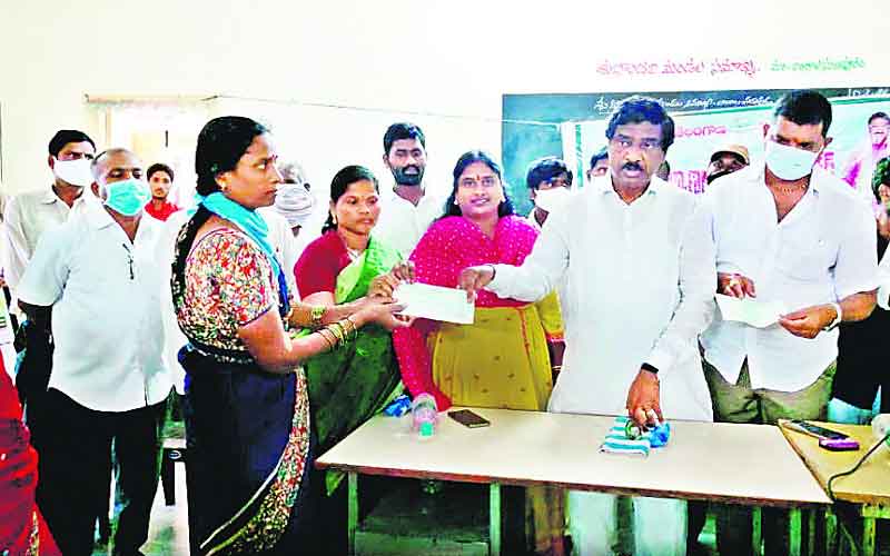 దళితుల ఆగ్రహానికి బీజేపీ గురికాక తప్పదు