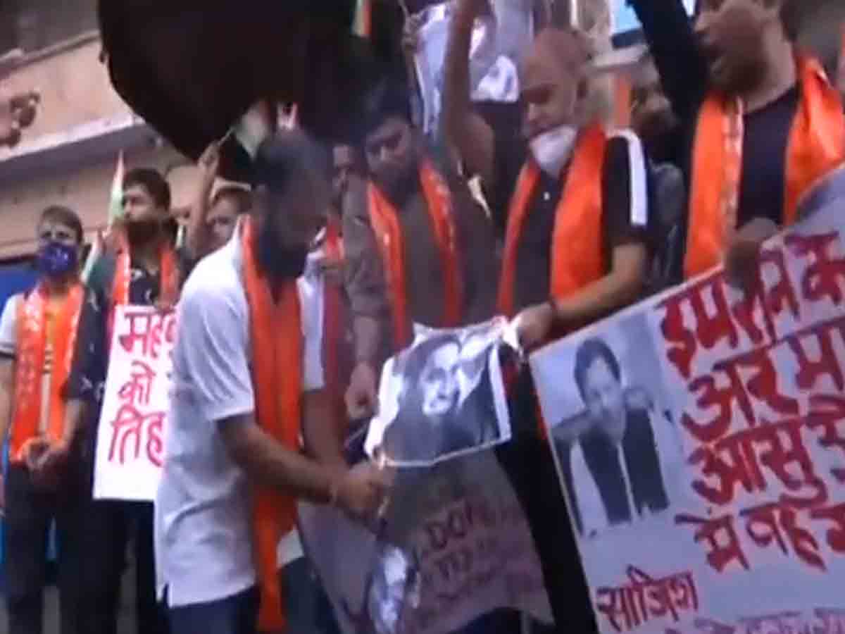 హురియత్‌ చీఫ్‌గా మసారత్‌ నియామకంపై జమ్ముకశ్మీర్‌లో నిరసన