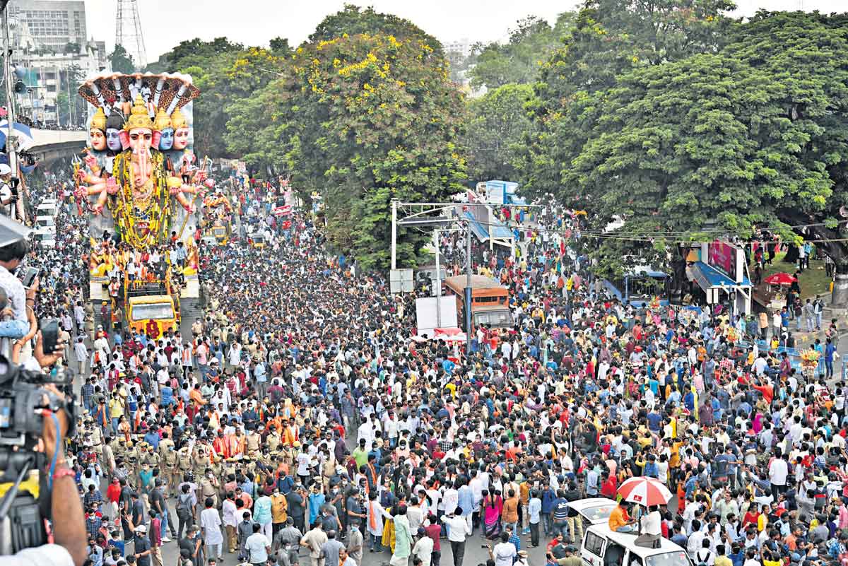 మట్టి ప్రతిమలు చేయండిమళ్లీ వస్తా..!