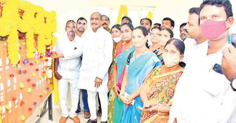 ‘దళితబంధు’ అద్భుత పథకం