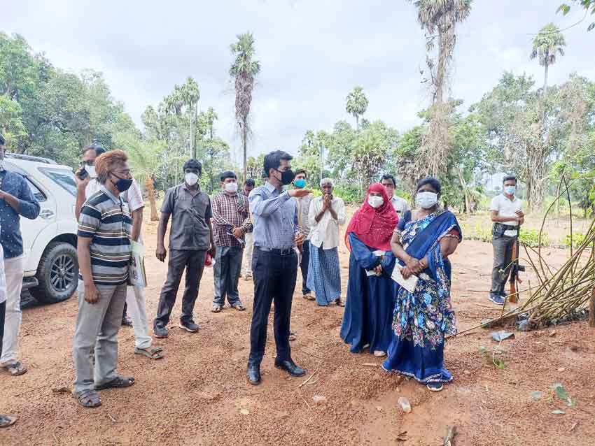 వ్యాక్సినేషన్‌ను వేగిరం చేయాలి