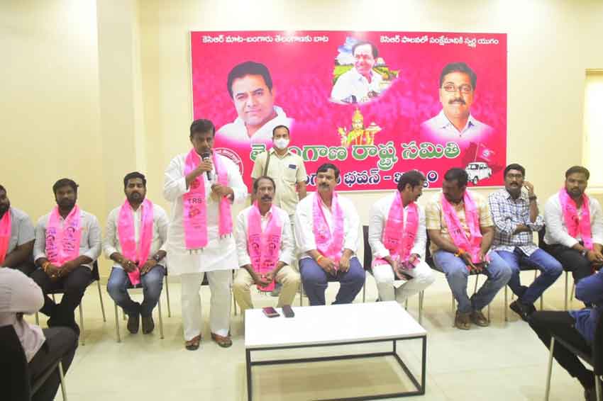 ఎన్నికలే లక్ష్యంగా యువత పనిచేయాలి