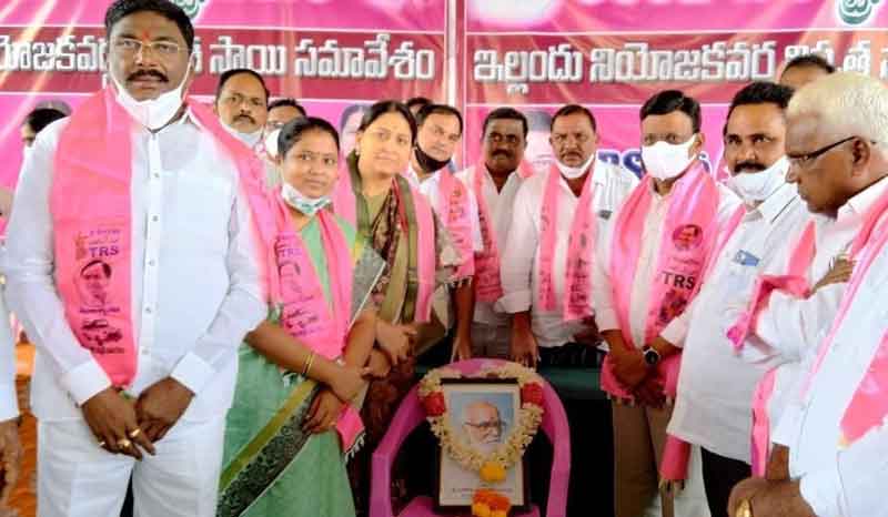 గులుబీ  జోరు