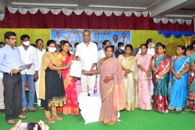 కల్యాణలక్ష్మిని దండుగన్నోళ్లా..ఆడబిడ్డకు అండగున్నోళ్లా..