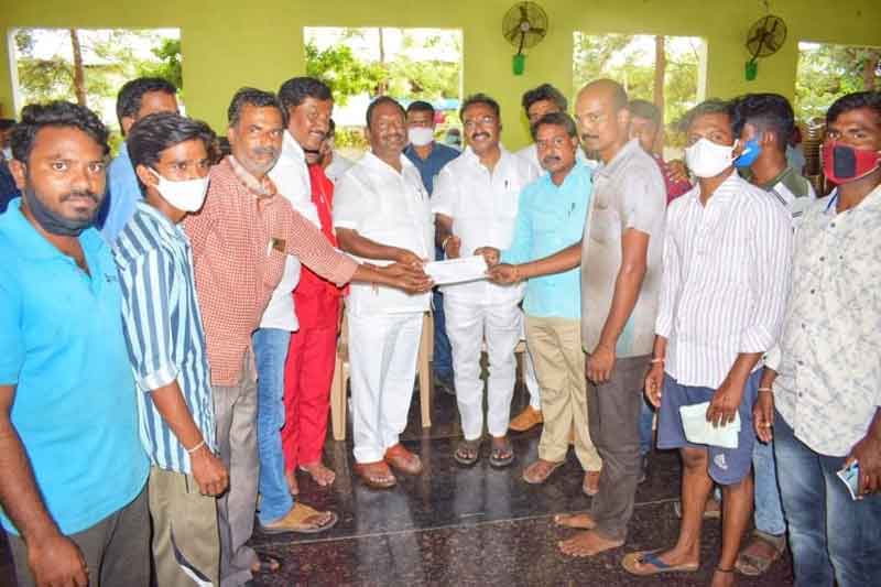 ఇన్నేండ్ల పాలనలో ఏం ఒరగబెట్టిండు..