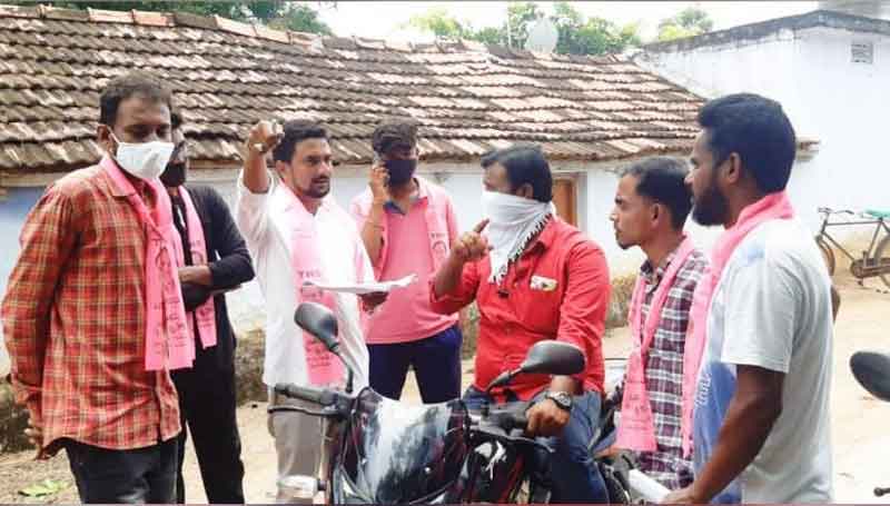 టీఆర్‌ఎస్‌ జోరు.. ప్రచార హోరు