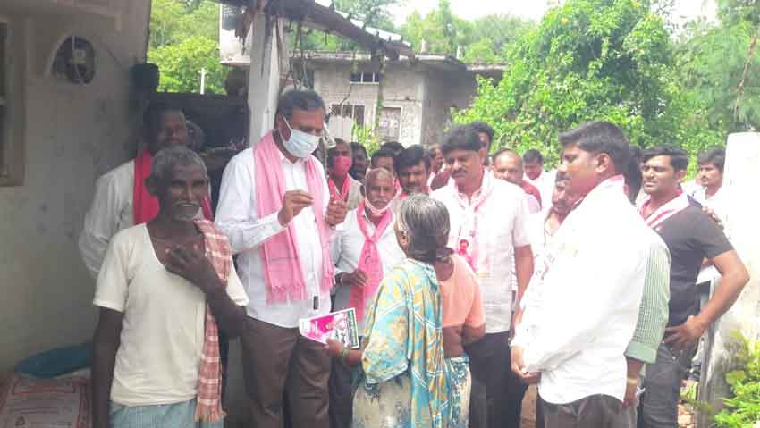 పనిజేసేటోళ్లా.. పన్నులు వేసేటోళ్లా..