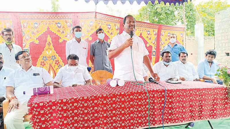 బీజేపీ మతోన్మాద పార్టీ