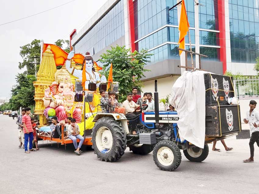 గంగమ్మ ఒడికి గణనాథుడు