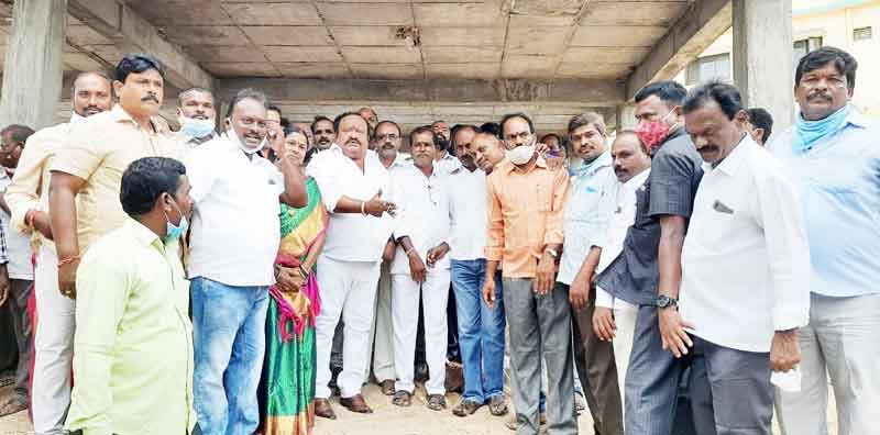 హుజూరాబాద్‌ ప్రజలకు అండగా కేసీఆర్‌