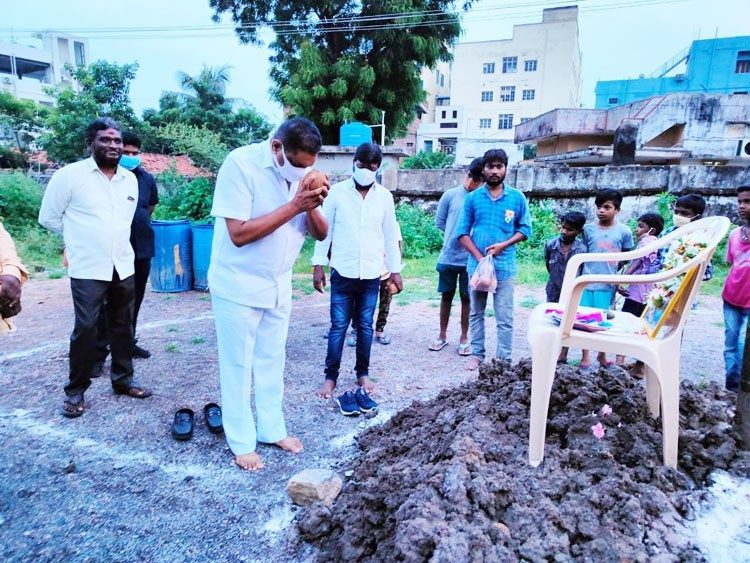 వైభవంగా శ్రీకృష్ణాష్టమి వేడుకలు