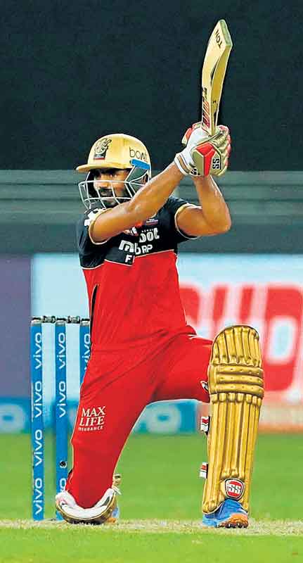 ఆర్‌సీబీ అదుర్స్‌