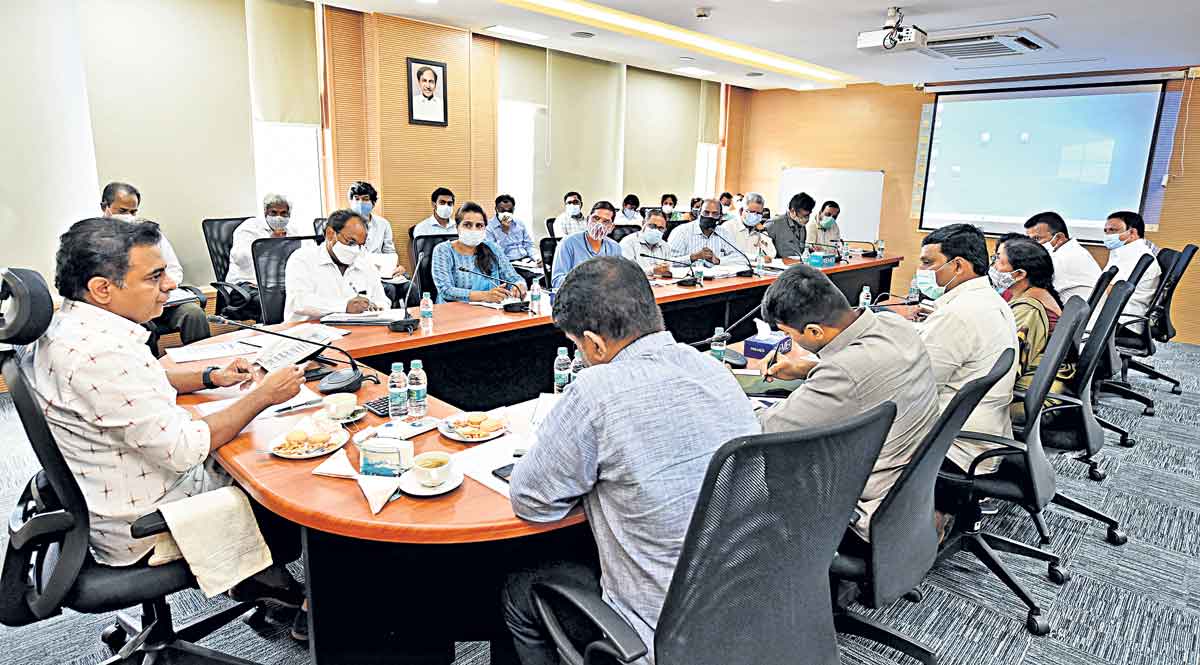 చెరువులను సుందరీకరిద్దాం..