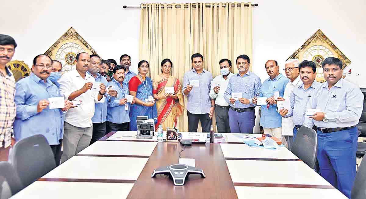 జలమండలి ఉద్యోగులకు ఆరోగ్య భద్రత