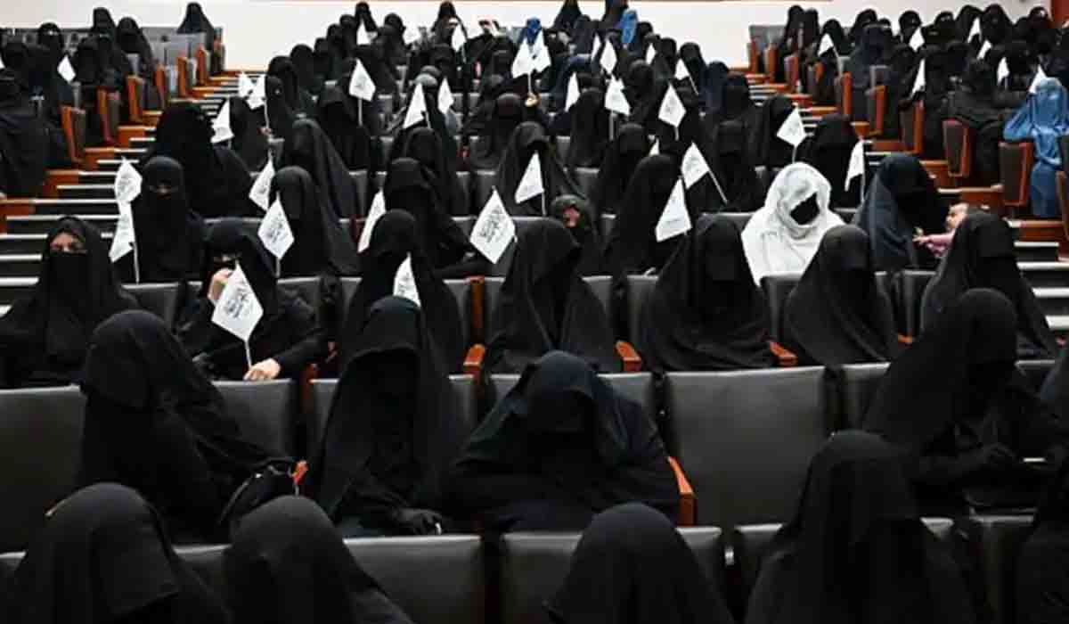 కాబూల్ యూనివర్సిటీలో కొత్త రూల్స్.. మహిళలకు నో ఎంట్రీ!