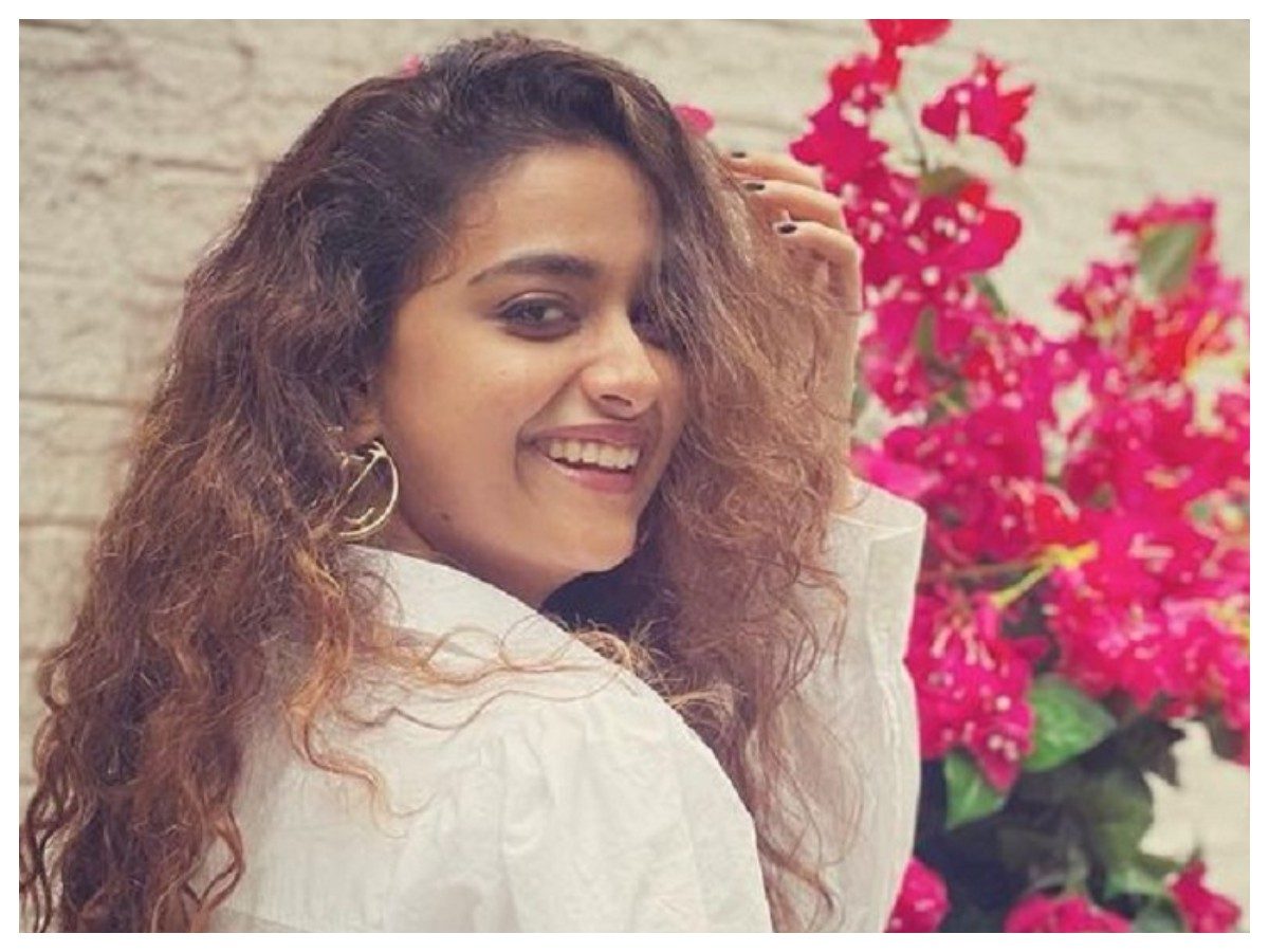 Keerthy Suresh | కీర్తి సురేష్ స‌ర్‌ప్రైజింగ్ లుక్..