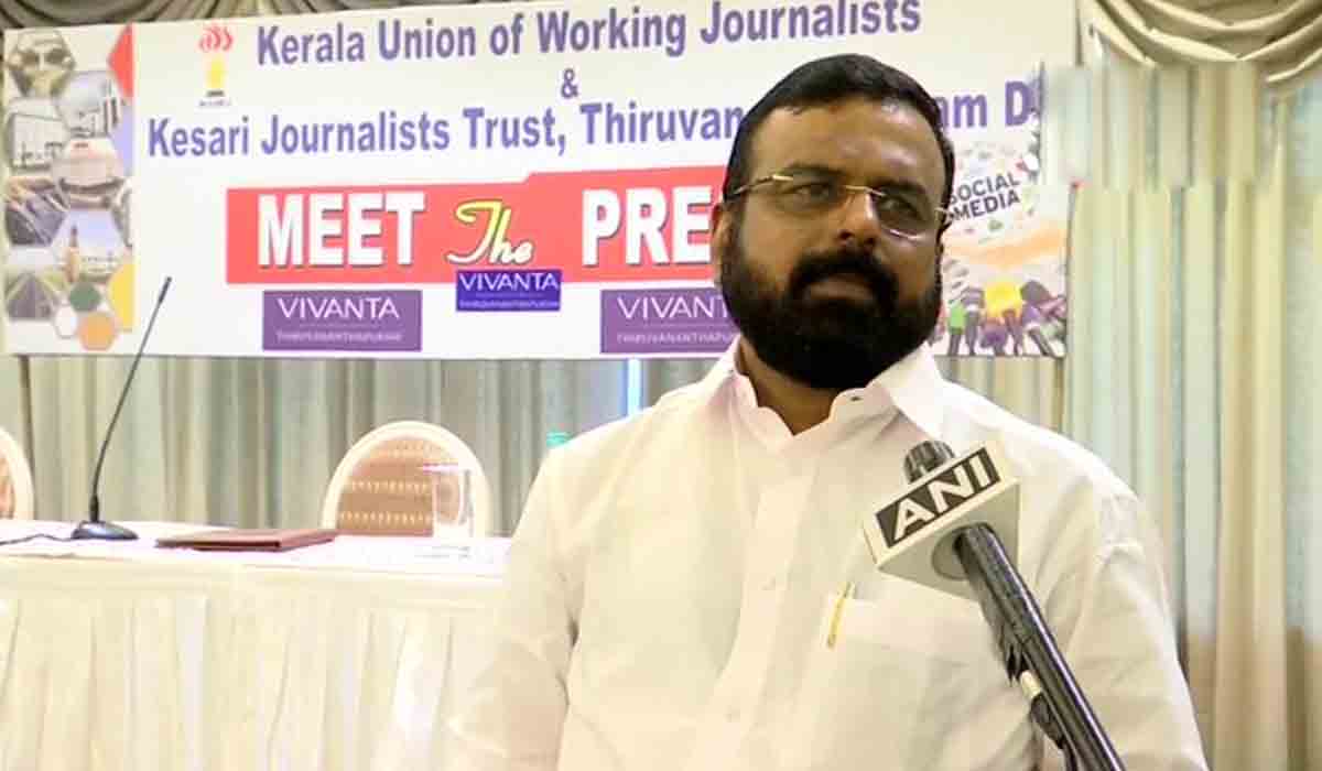 కేర‌ళ కాంగ్రెస్ పార్టీకి కీల‌క నేత రాజీనామా