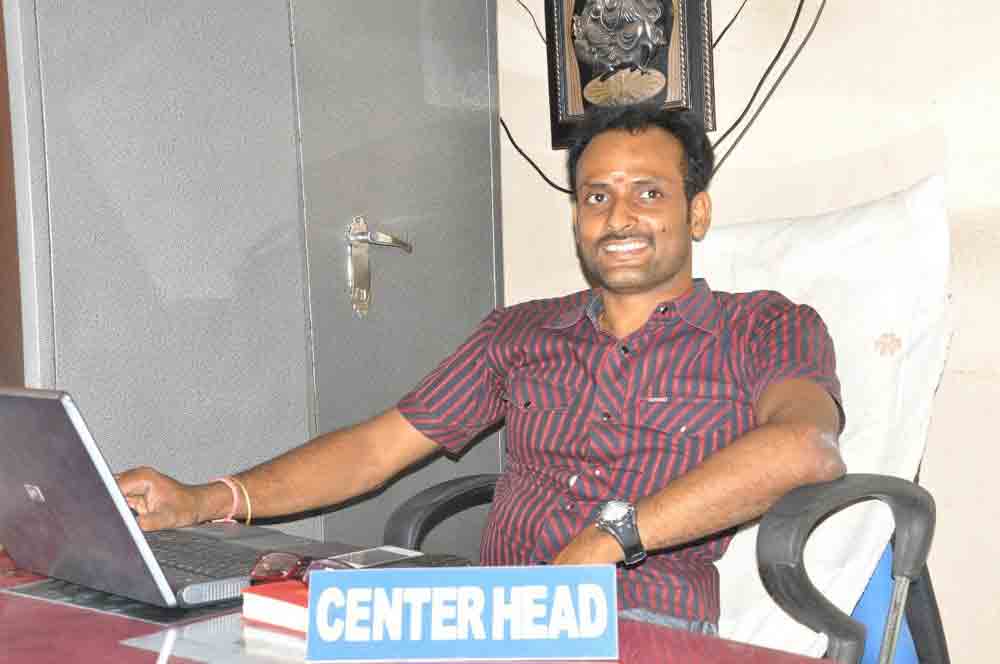 మౌనంగానే ఎదిగారు..