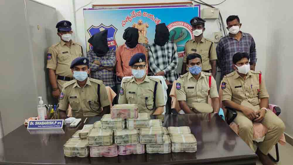 పనిచేసిన బ్యాంకుకే కన్నం