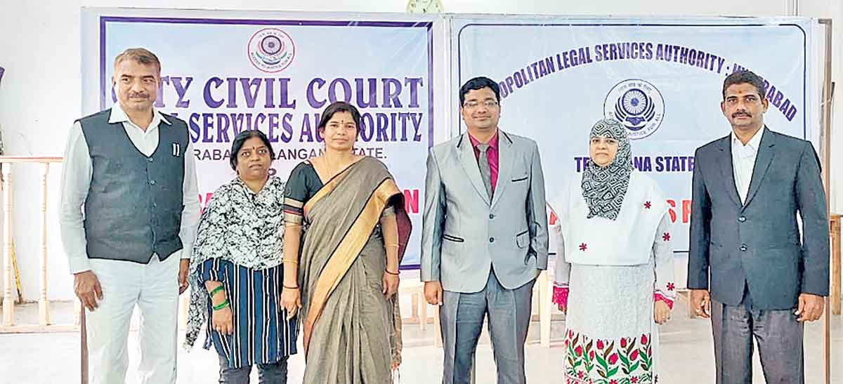 ఆటలు మానసిక ఉల్లాసాన్ని కలిగిస్తాయి