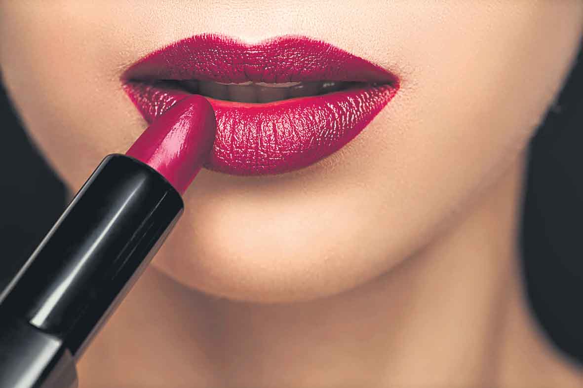 Lips | పెదాల మెరుపు కోసం..