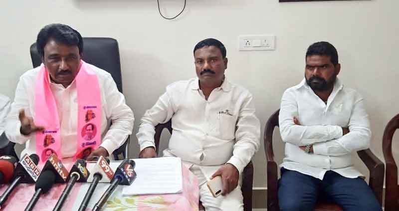 కాంగ్రెస్‌ నాయకులకు సోయి లేదు