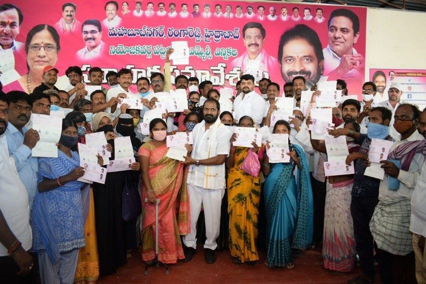 నిరుపేదలకు అండగా ఉండాలి