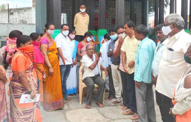 ప్రతిఒక్కరూ టీకా వేయించుకోవాలి