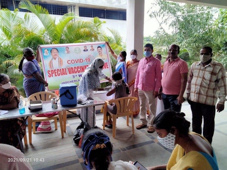 ప్రతిఒక్కరూ వ్యాక్సిన్‌ వేయించుకోవాలి