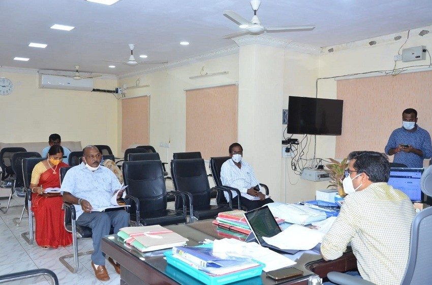 మరమ్మతు పనులు సకాలంలో పూర్తి చేయాలి