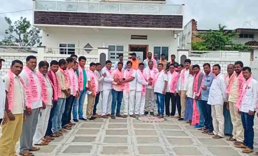 పథకాలను ప్రజల్లోకి తీసుకెళ్లాలి