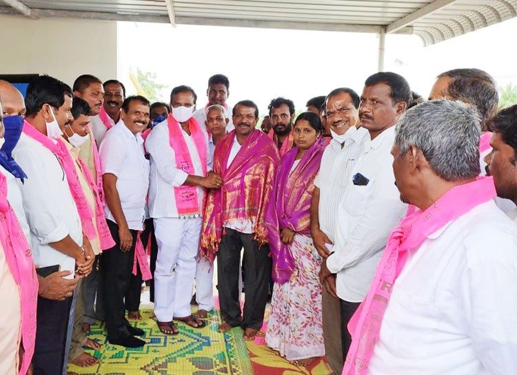 కార్యకర్తలే పార్టీకి బలం