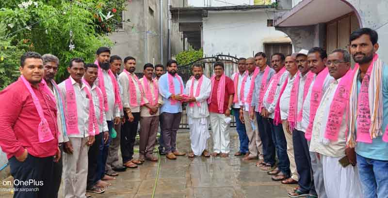 నేడే టీఆర్‌ఎస్‌ జెండా పండుగ