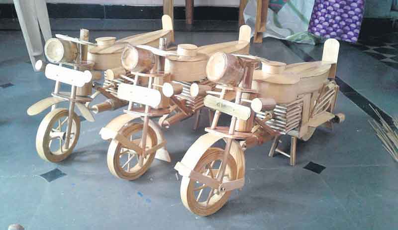 వావ్‌.. వెదురు కళాకృతులు