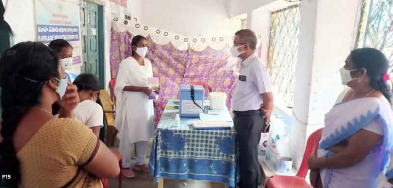 అర్హులందరూ వ్యాక్సిన్‌ తీసుకోవాలి