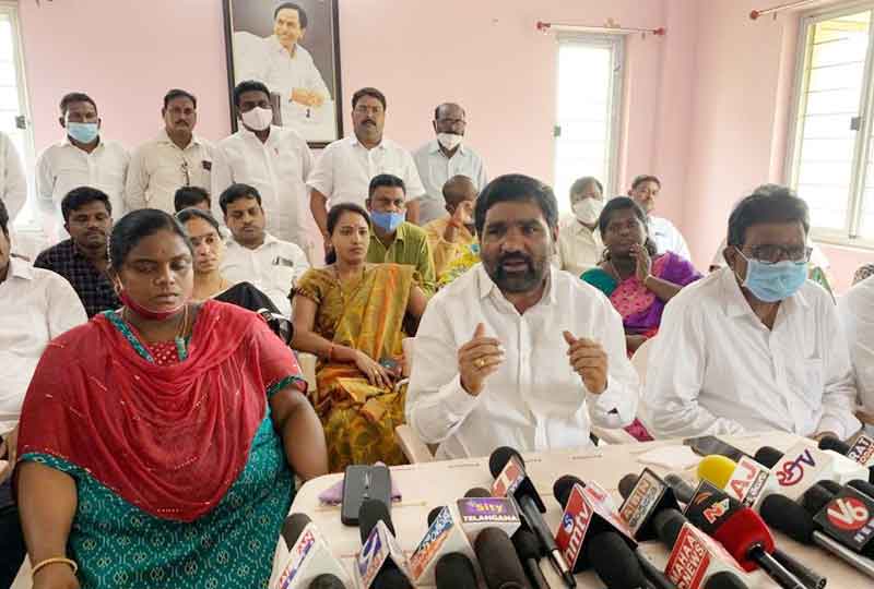 సీఎం కేసీఆర్‌ అండ, ప్రజల ఆశీర్వాదంతోనే గెలిచా