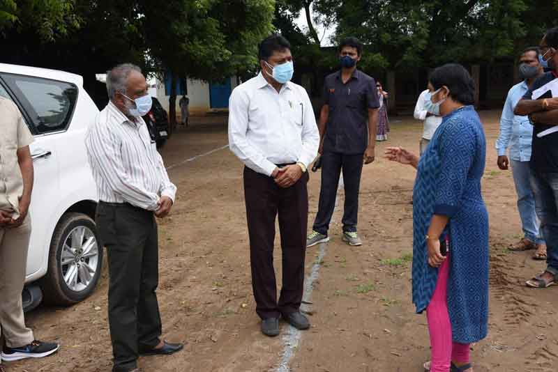 కొవిడ్‌ నిబంధనలు పాటించాలి