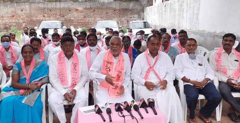 పూటకోమాట మాట్లాడే వ్యక్తిని ఎవరూ నమ్మరు