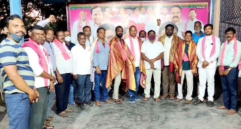 పార్టీ పటిష్టతకు కృషి చేయాలి