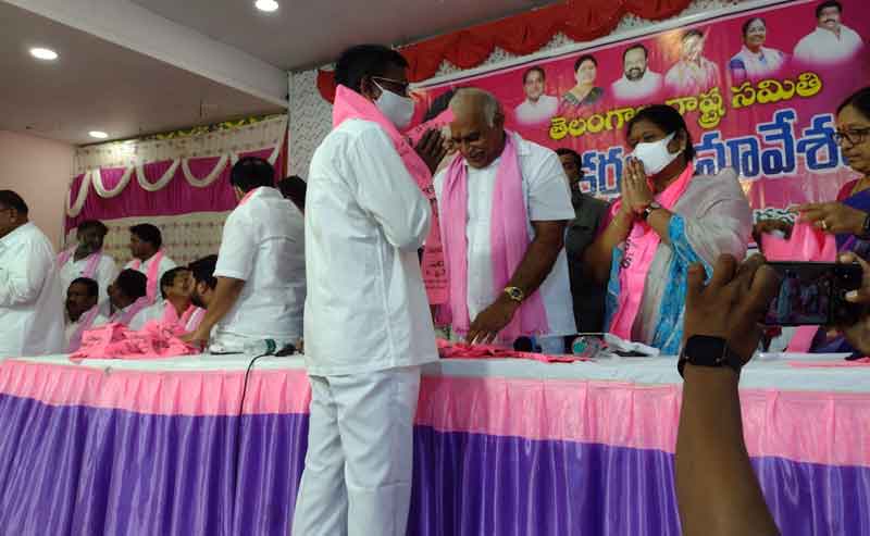 తిరుగులేని శక్తిగా టీఆర్‌ఎస్‌