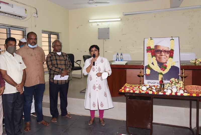 తెలంగాణ ముద్దు బిడ్డ ‘లక్ష్మణ్‌ బాపూజీ’