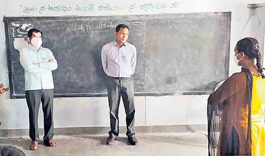 పాఠశాలల్లో ఐసొలేషన్‌ గదుల ఏర్పాటు