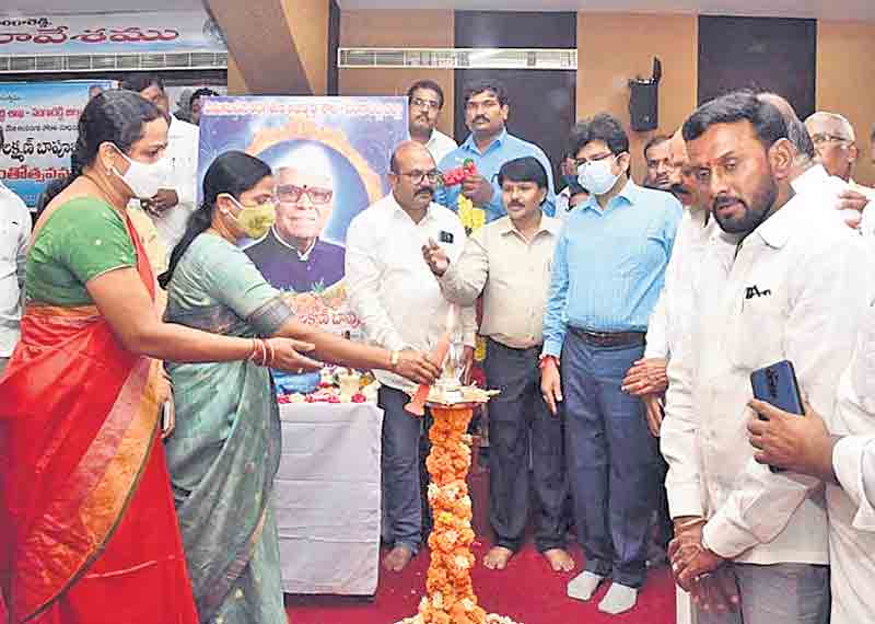 స్వరాష్ట్ర సాధనకు అలుపెరుగని పోరాటం