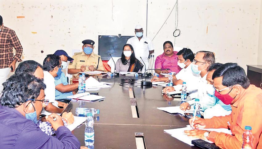 సజావుగా నిమజ్జనం చేయాలి