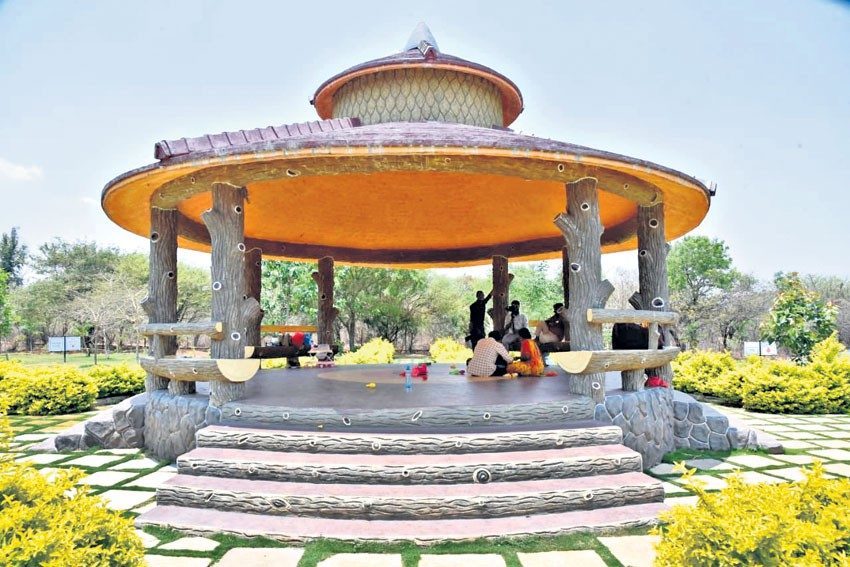 తేజోవనం..సోయగం