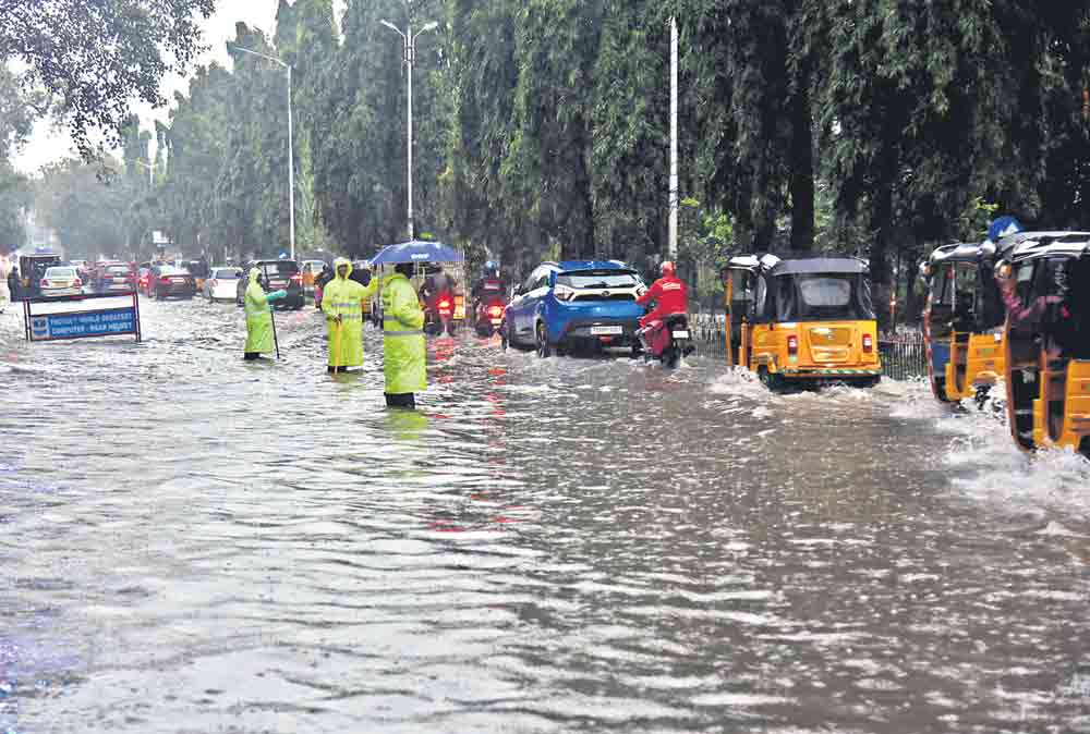 గ్రేటర్‌ హైదరాబాద్‌పై కుండపోత