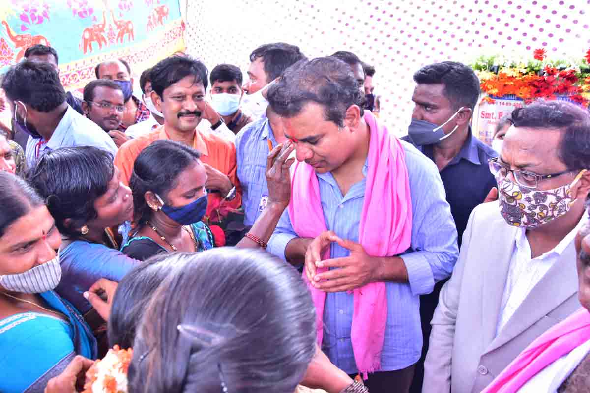 అభివృద్ధి దిశగా అలంపూర్‌