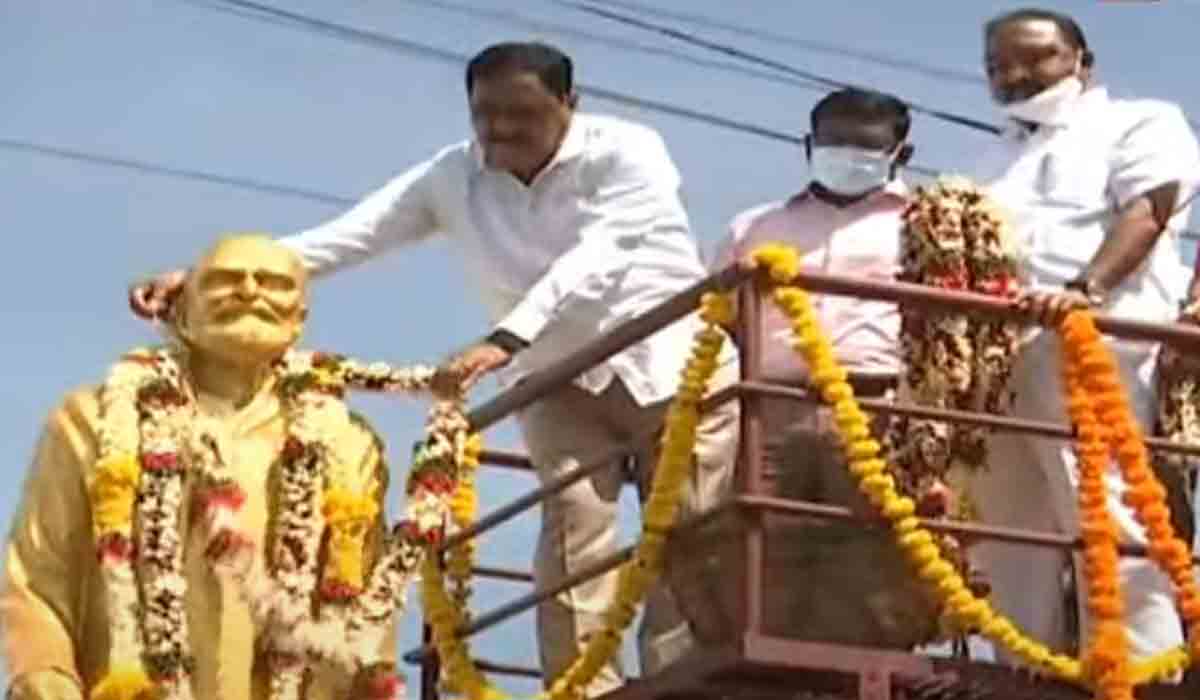 రాష్ట్రంలో కాళోజీ ఆశయాలకు అనుగుణంగా పాలన: మంత్రి ఎర్రబెల్లి