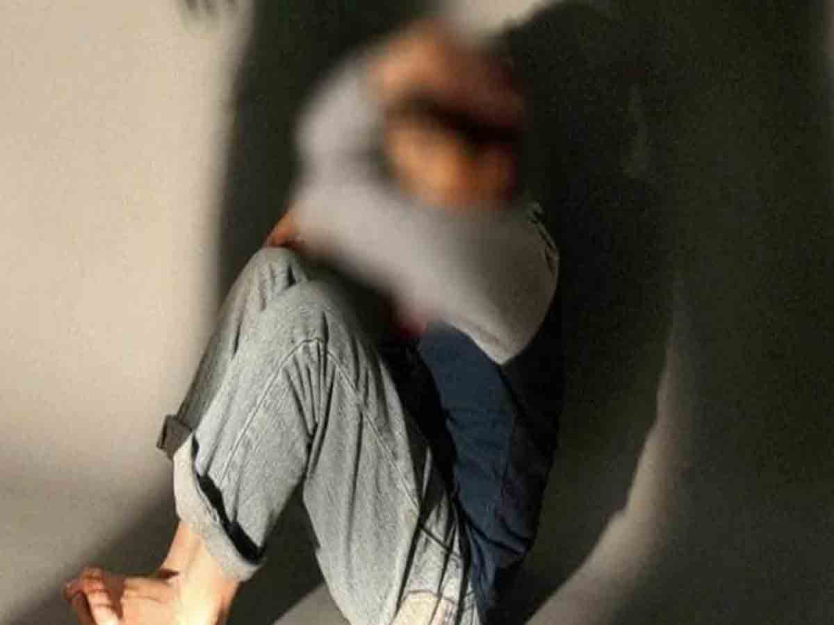 పిల్లల ఫైట్‌లో పెద్దల జోక్యం.. కోట్లాటలో బాలుడి నాలుక కోసివేత