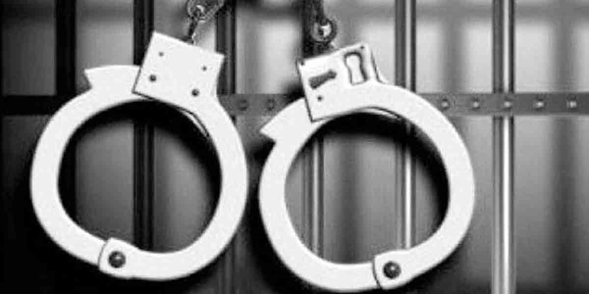 Murder for alchohal: మ‌ద్యం పోయ‌లేద‌న్న కోపంతో వ్యక్తి దారుణహ‌త్య‌